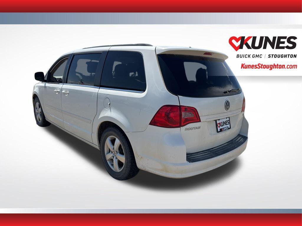 used 2011 Volkswagen Routan car, priced at $4,420