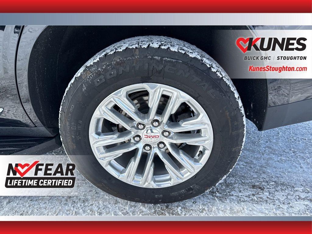 used 2024 GMC Yukon car, priced at $61,043