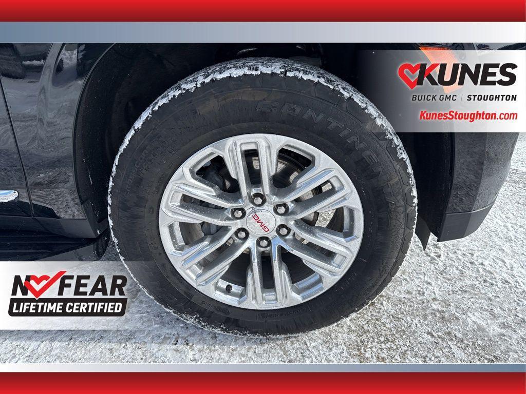 used 2024 GMC Yukon car, priced at $61,043