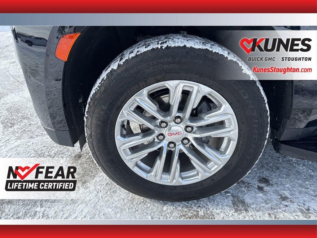 used 2024 GMC Yukon car, priced at $61,043