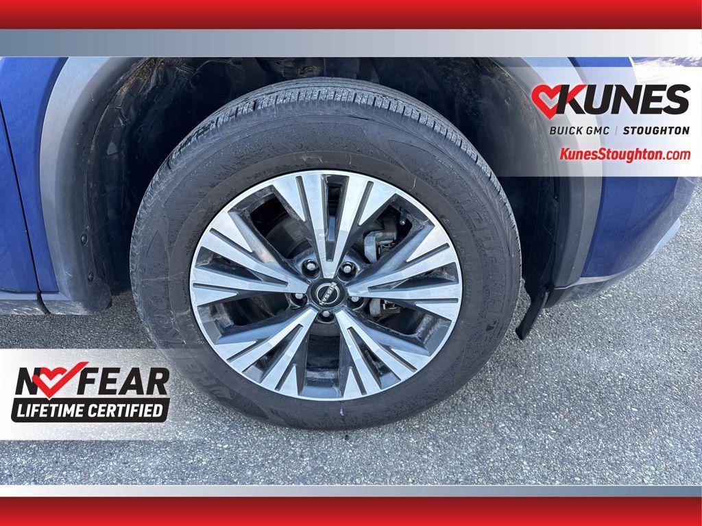 used 2023 Nissan Rogue car, priced at $17,977