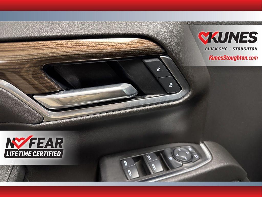 used 2025 Chevrolet Silverado 1500 car, priced at $42,977