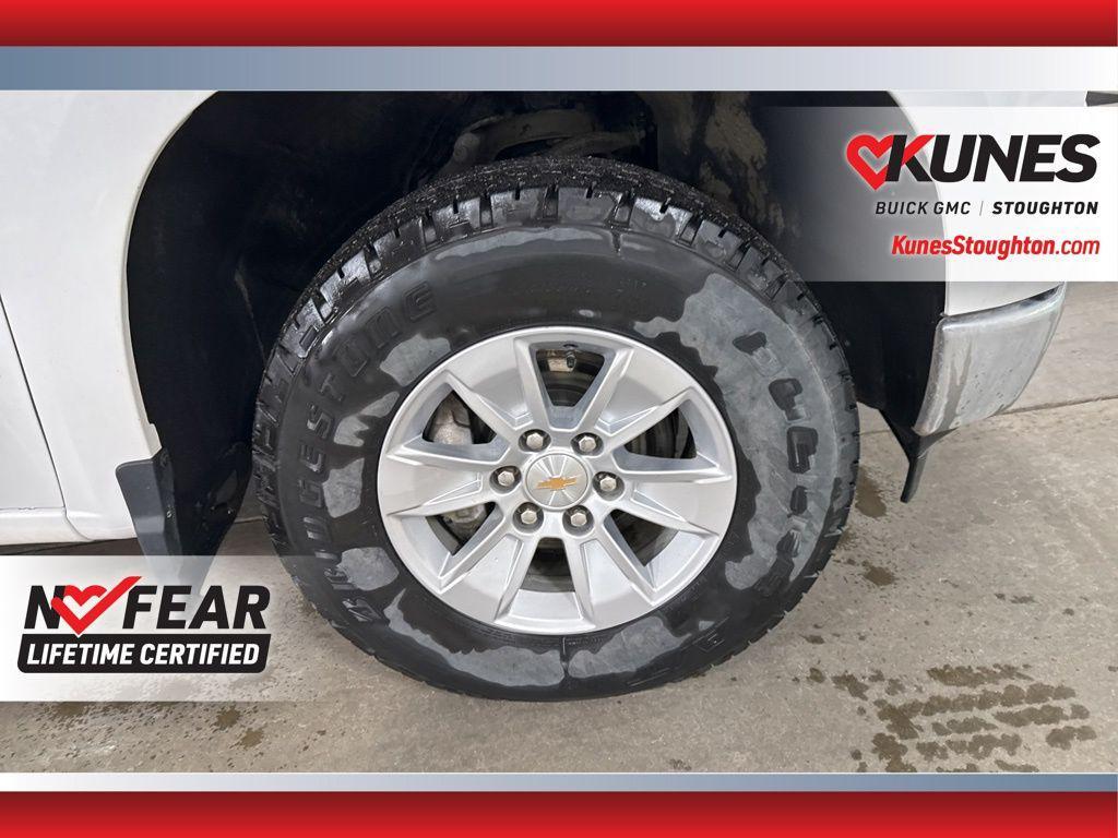 used 2025 Chevrolet Silverado 1500 car, priced at $42,977