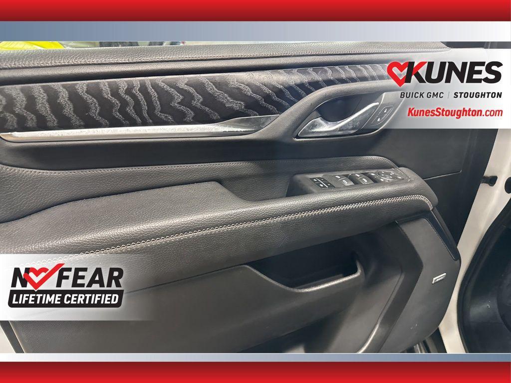 used 2023 GMC Yukon XL car, priced at $61,977