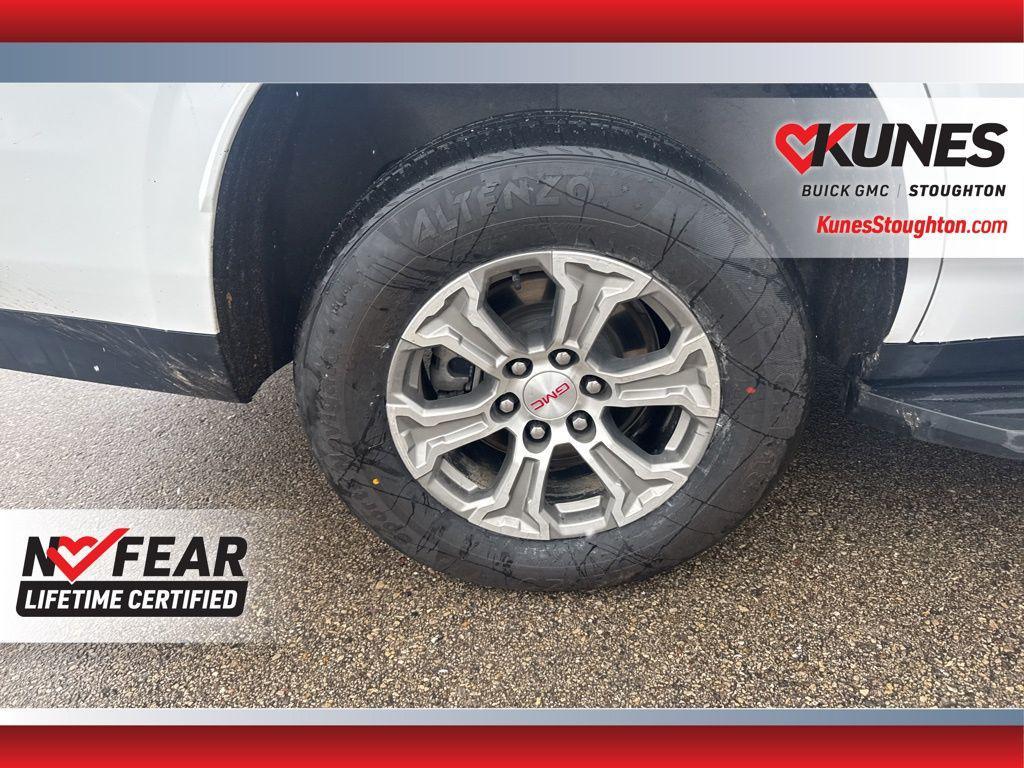 used 2024 GMC Yukon car, priced at $47,977