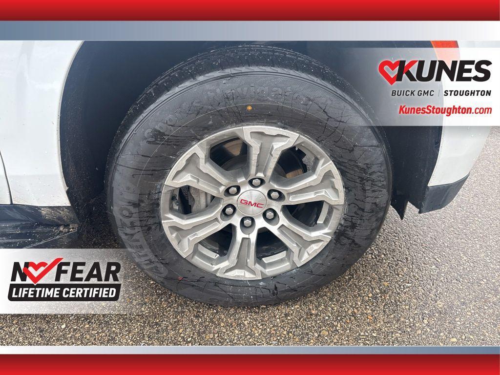 used 2024 GMC Yukon car, priced at $47,977