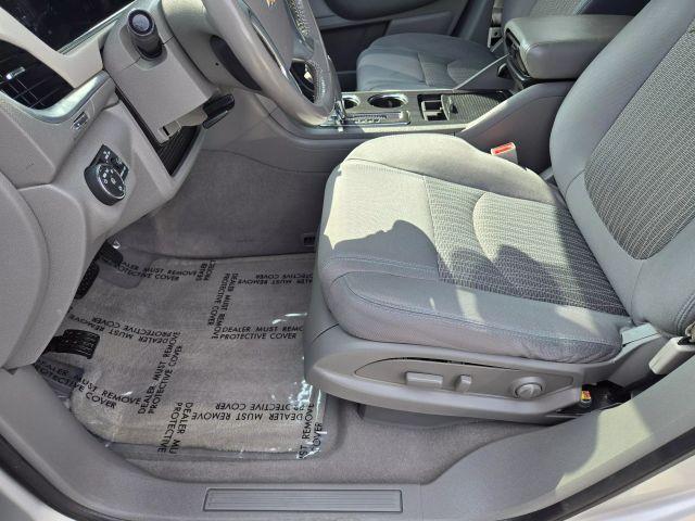 2015 Gray Chevrolet Traverse