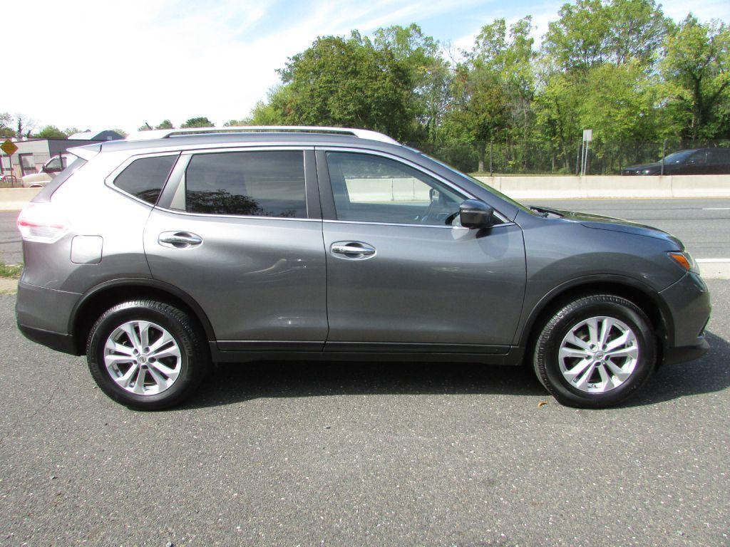 used 2015 Nissan Rogue car, priced at $9,495