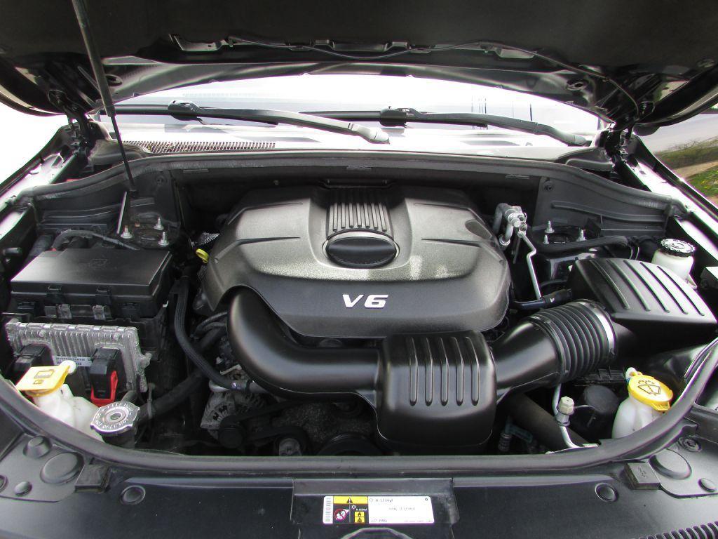 used 2015 Jeep Grand Cherokee car, priced at $11,295