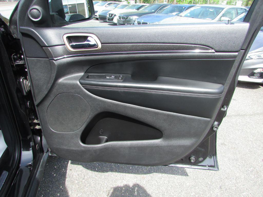 used 2015 Jeep Grand Cherokee car, priced at $11,295