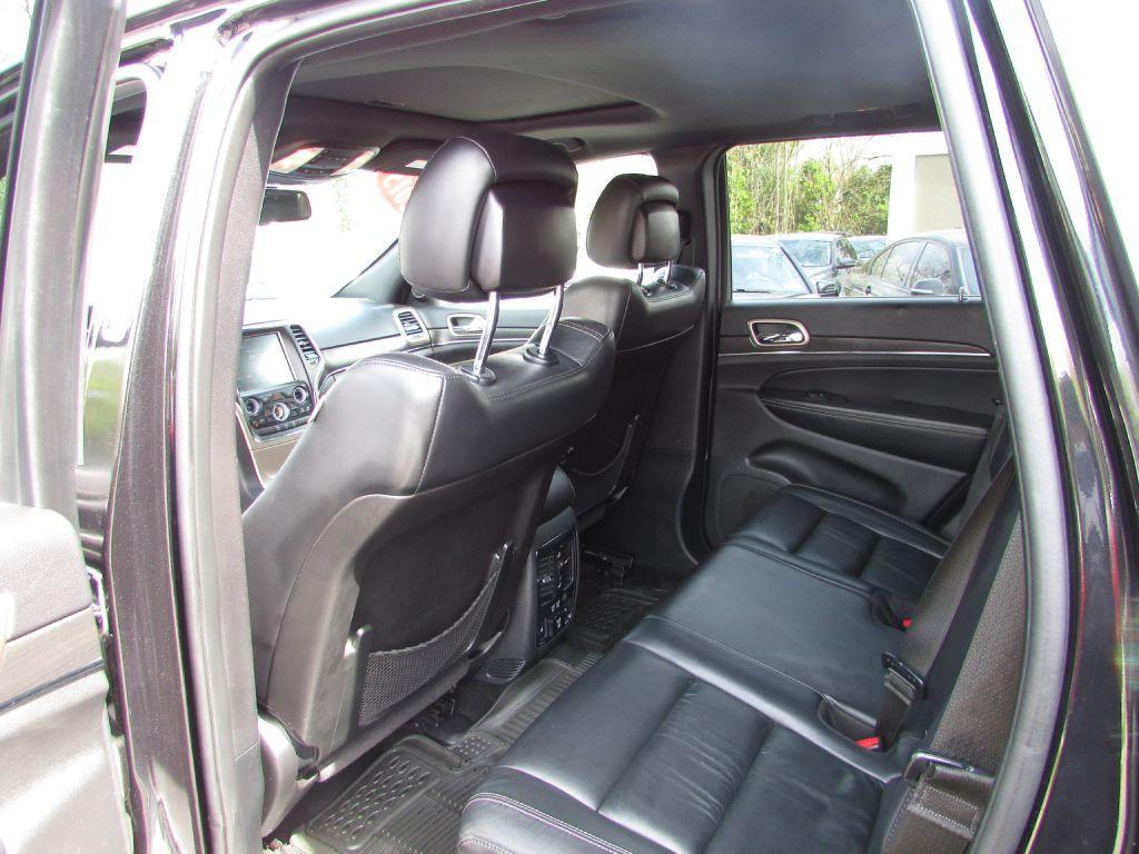 used 2015 Jeep Grand Cherokee car, priced at $11,295