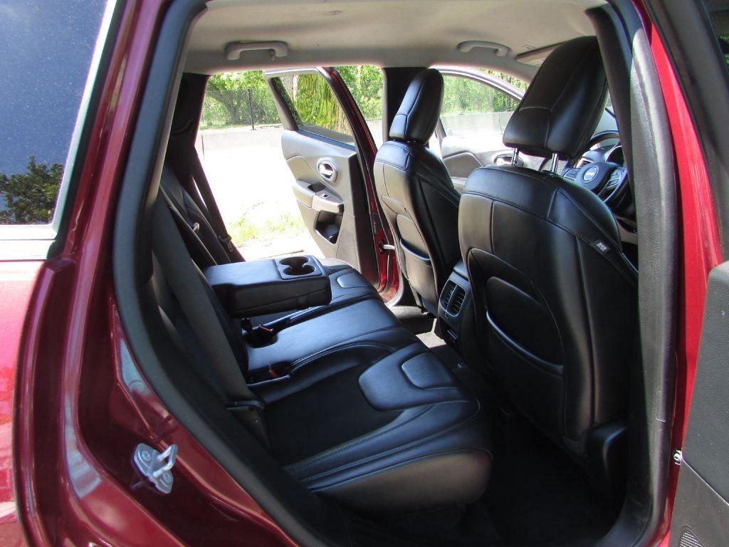 used 2019 Jeep Cherokee car, priced at $9,995