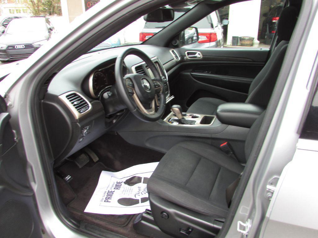 used 2016 Jeep Grand Cherokee car, priced at $9,495