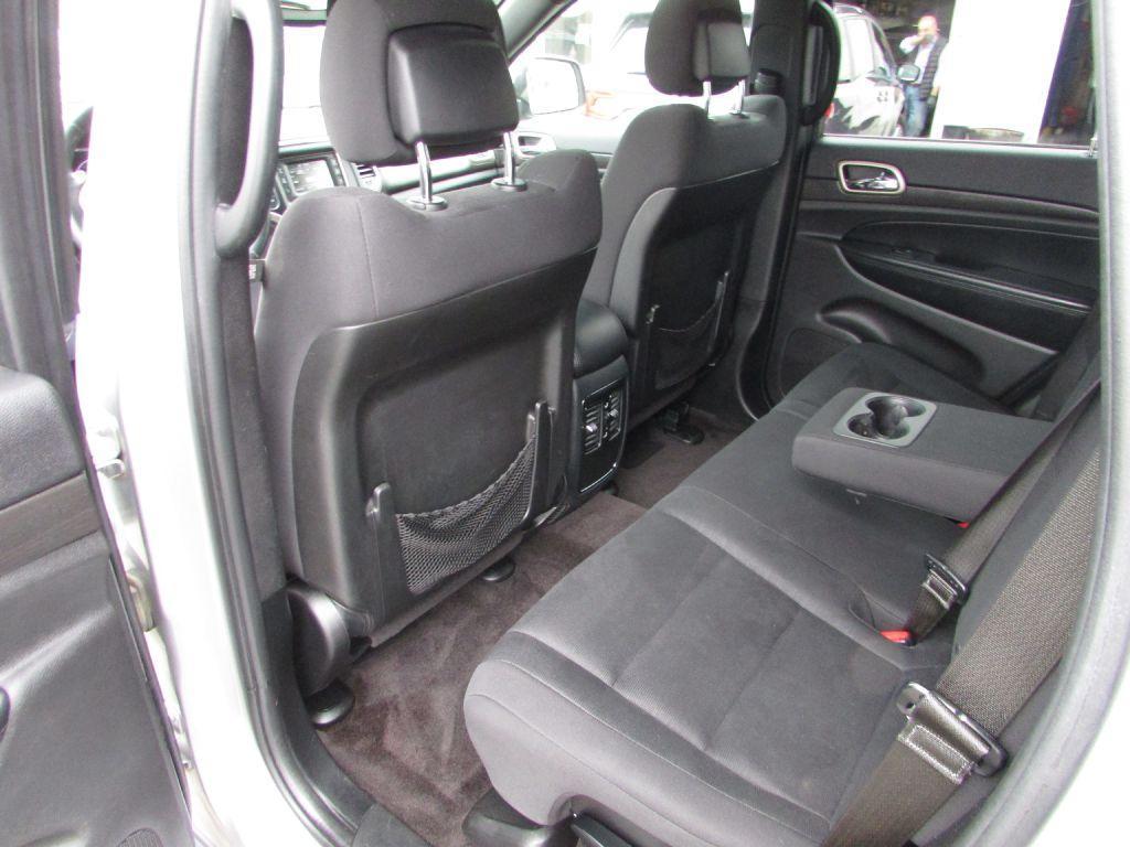 used 2016 Jeep Grand Cherokee car, priced at $9,495