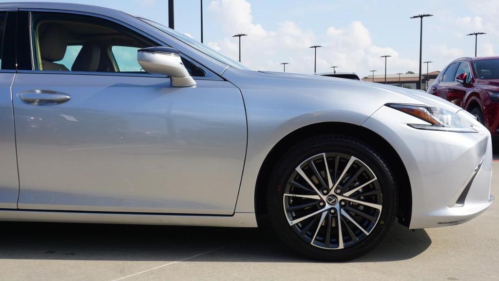 used 2024 Lexus ES 350 car, priced at $39,999