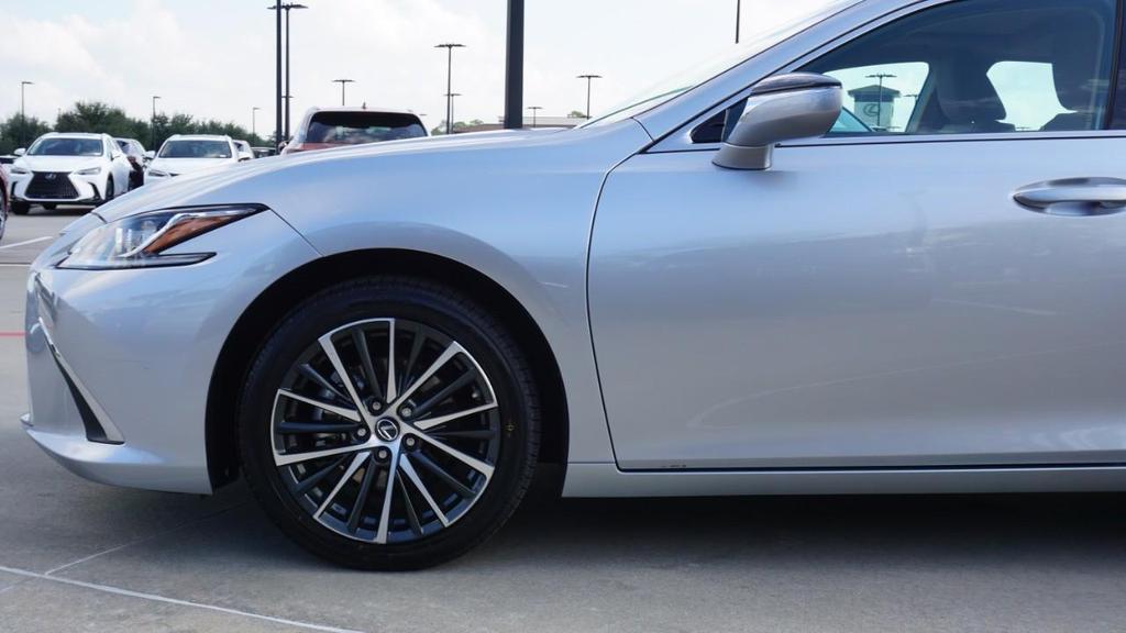 used 2024 Lexus ES 350 car, priced at $39,999