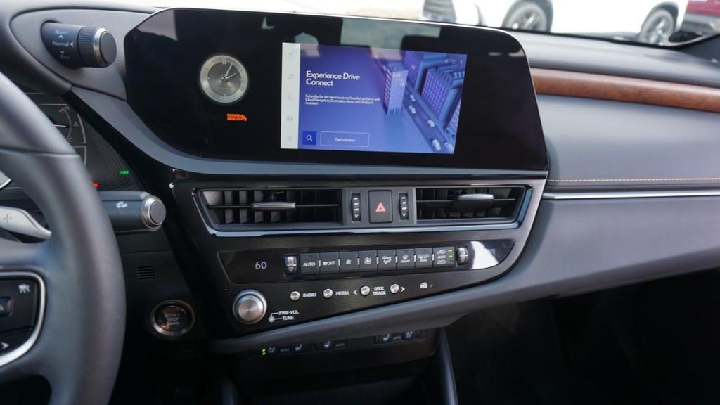 used 2024 Lexus ES 350 car, priced at $39,999