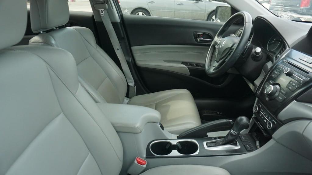 used 2016 Acura ILX car, priced at $13,900