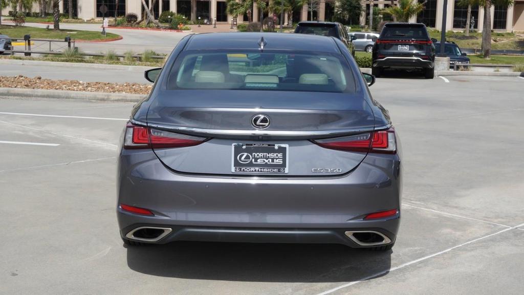 used 2019 Lexus ES 350 car, priced at $26,107