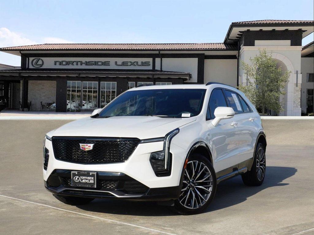 used 2025 Cadillac XT4 car, priced at $39,800