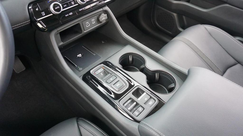 used 2023 Honda Pilot car, priced at $32,411