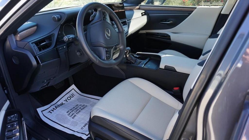 used 2025 Lexus ES 300h car, priced at $45,950