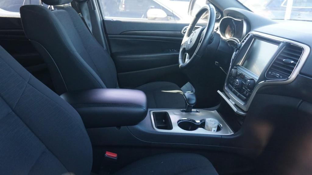 used 2015 Jeep Grand Cherokee car, priced at $7,550