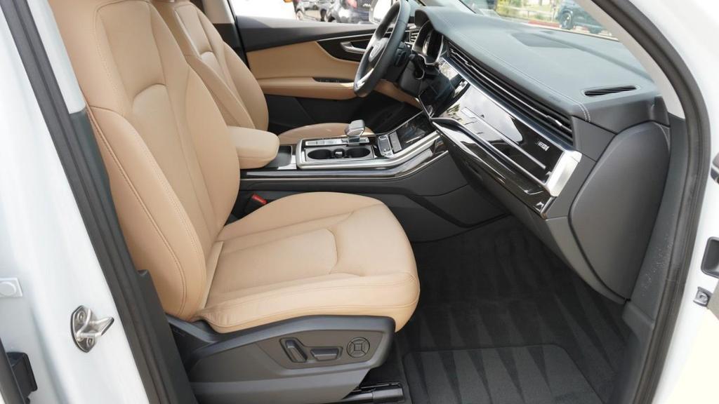 used 2023 Audi Q7 car, priced at $36,686