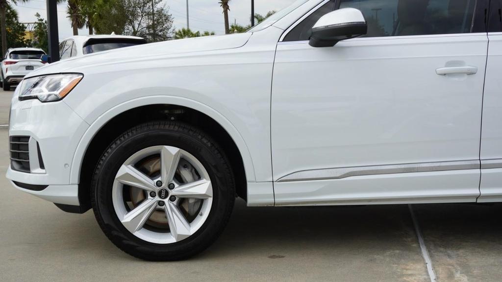 used 2023 Audi Q7 car, priced at $36,686
