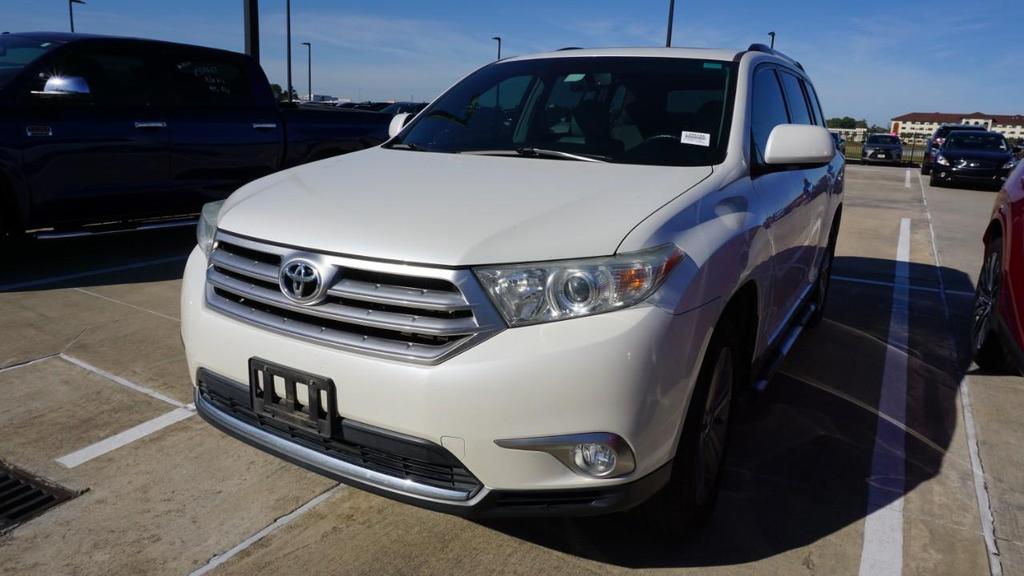 used 2012 Toyota Highlander car, priced at $15,885