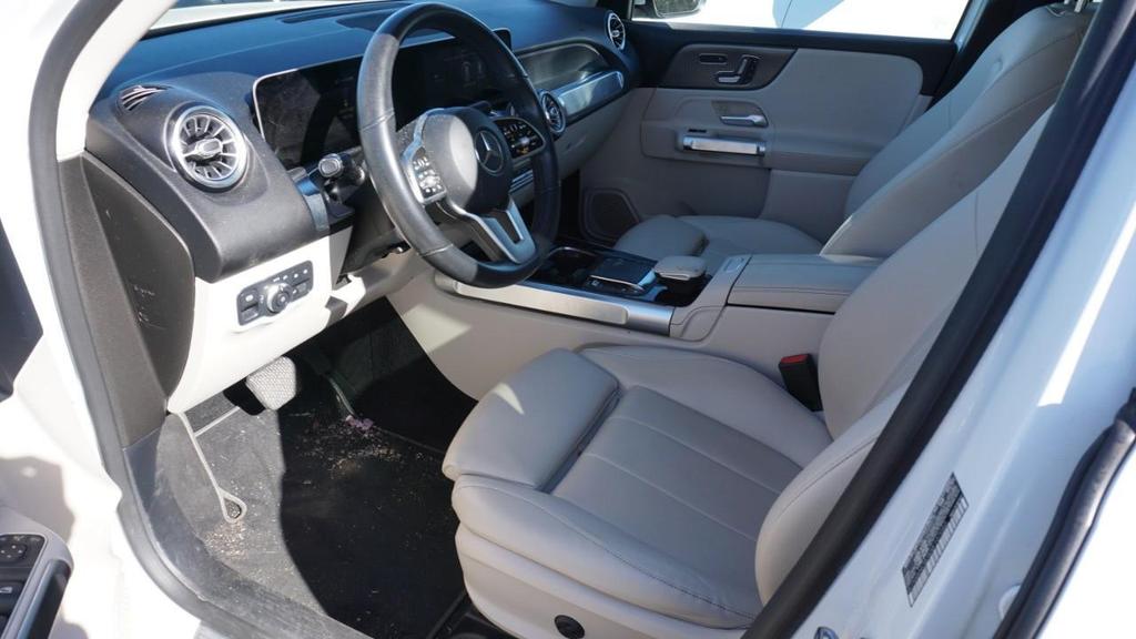 used 2021 Mercedes-Benz GLB 250 car, priced at $23,900