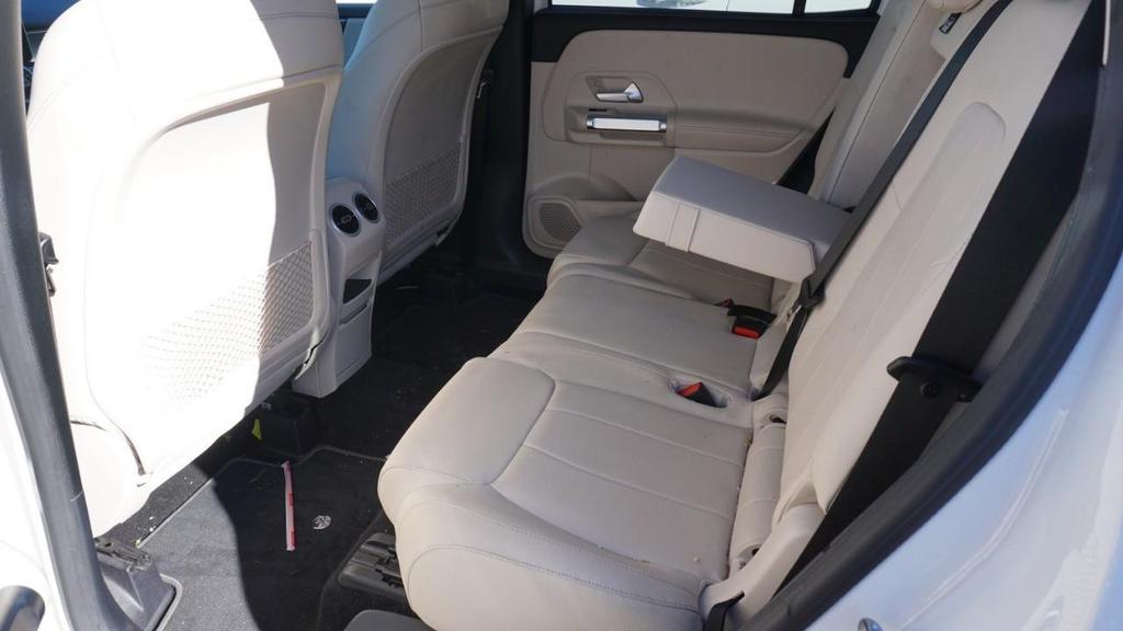 used 2021 Mercedes-Benz GLB 250 car, priced at $23,900