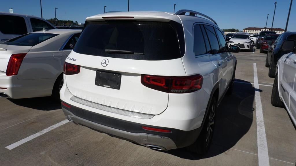 used 2021 Mercedes-Benz GLB 250 car, priced at $23,900