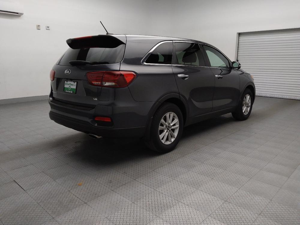 used 2019 Kia Sorento car, priced at $18,295