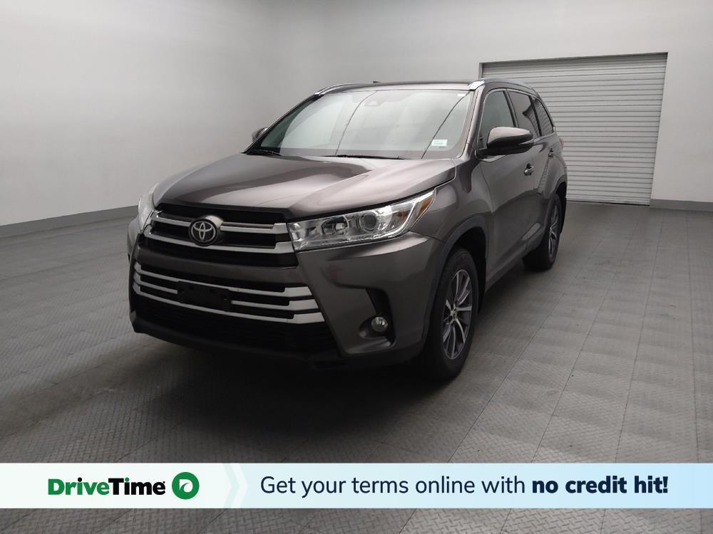 used 2019 Toyota Highlander car, priced at $29,895