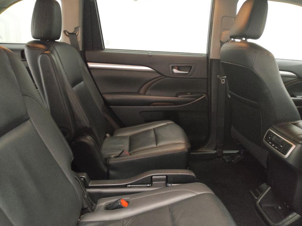 used 2019 Toyota Highlander car, priced at $29,895