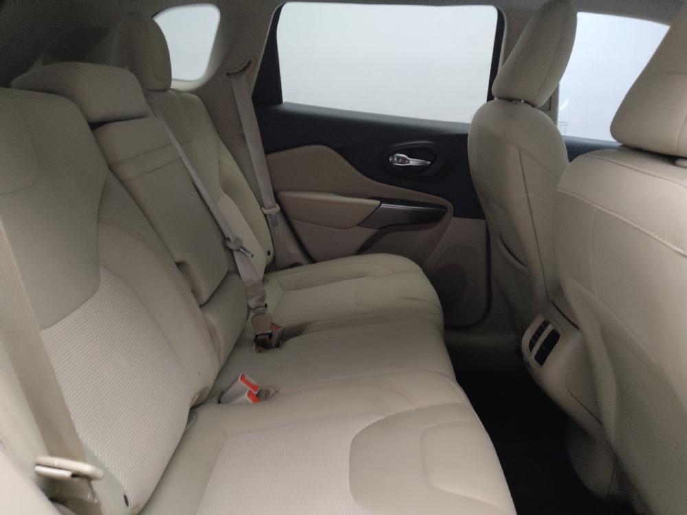 used 2019 Jeep Cherokee car, priced at $17,895