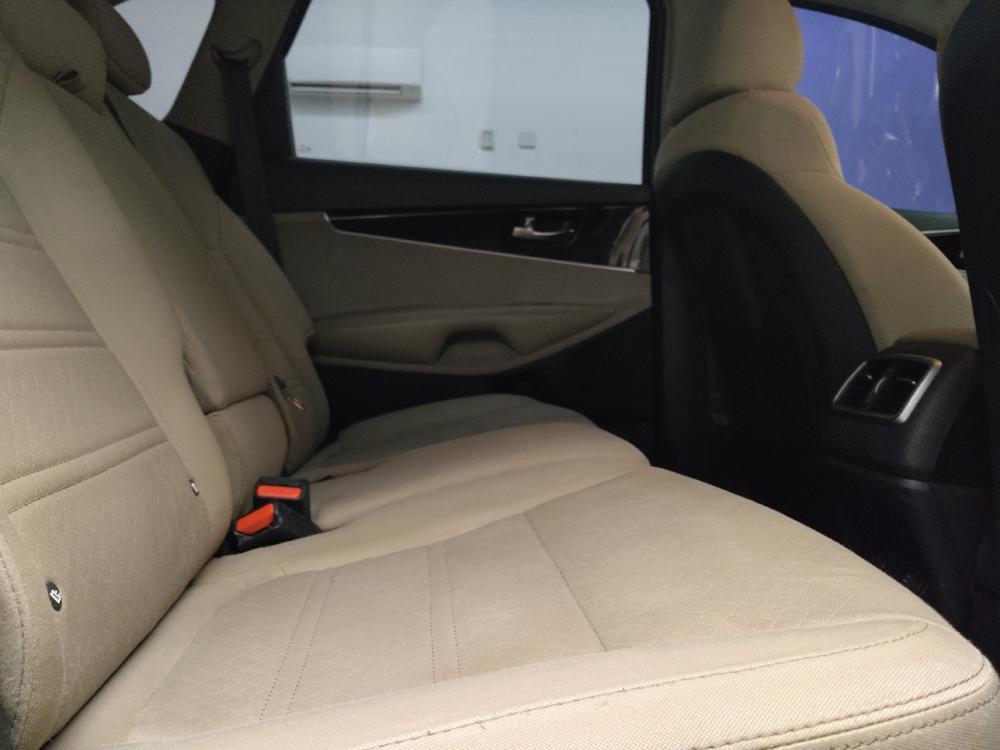 used 2019 Kia Sorento car, priced at $17,495