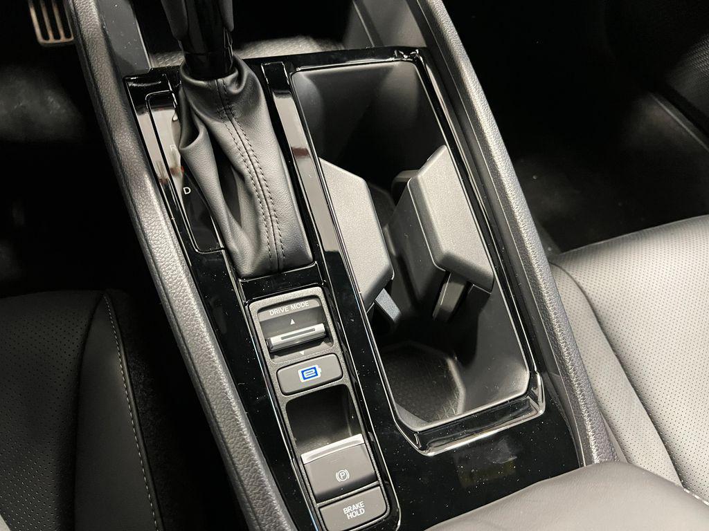 new 2025 Honda Accord Hybrid car, priced at $35,071