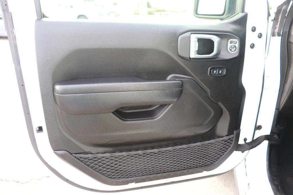 used 2023 Jeep Gladiator car, priced at $33,500