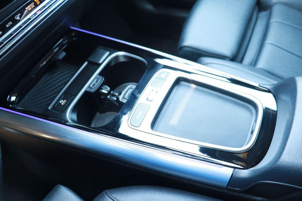 used 2025 Mercedes-Benz GLA 250 car, priced at $30,000