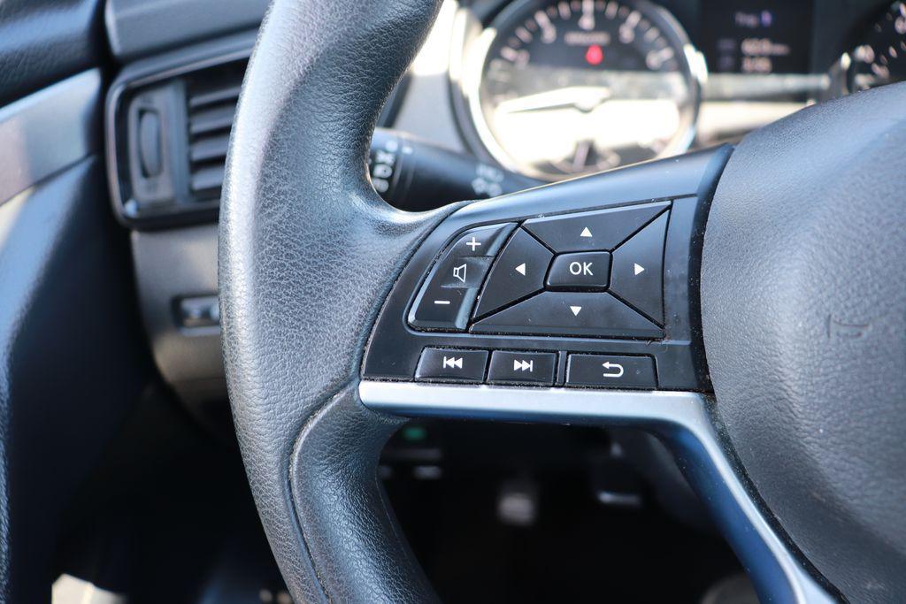 used 2020 Nissan Rogue Sport car, priced at $10,000