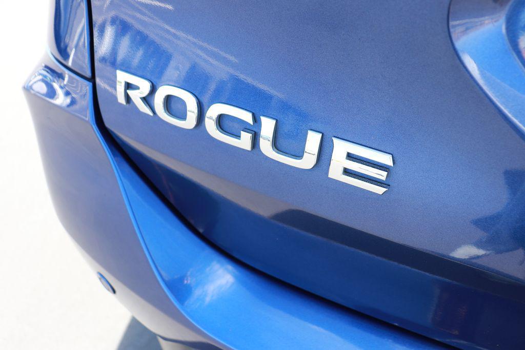 used 2020 Nissan Rogue car, priced at $10,350