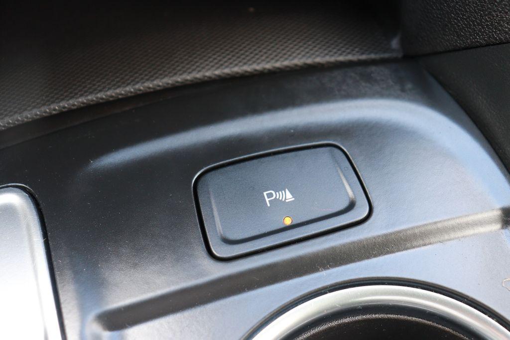 used 2024 Chevrolet Equinox car, priced at $17,800