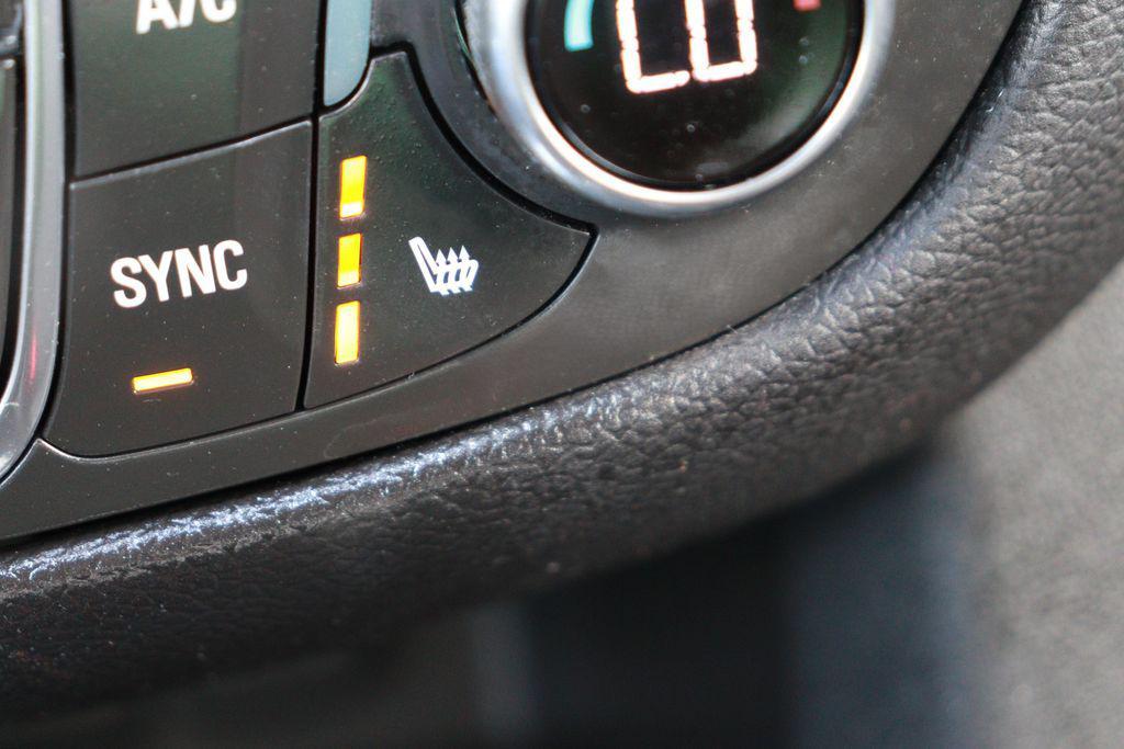 used 2024 Chevrolet Equinox car, priced at $17,800