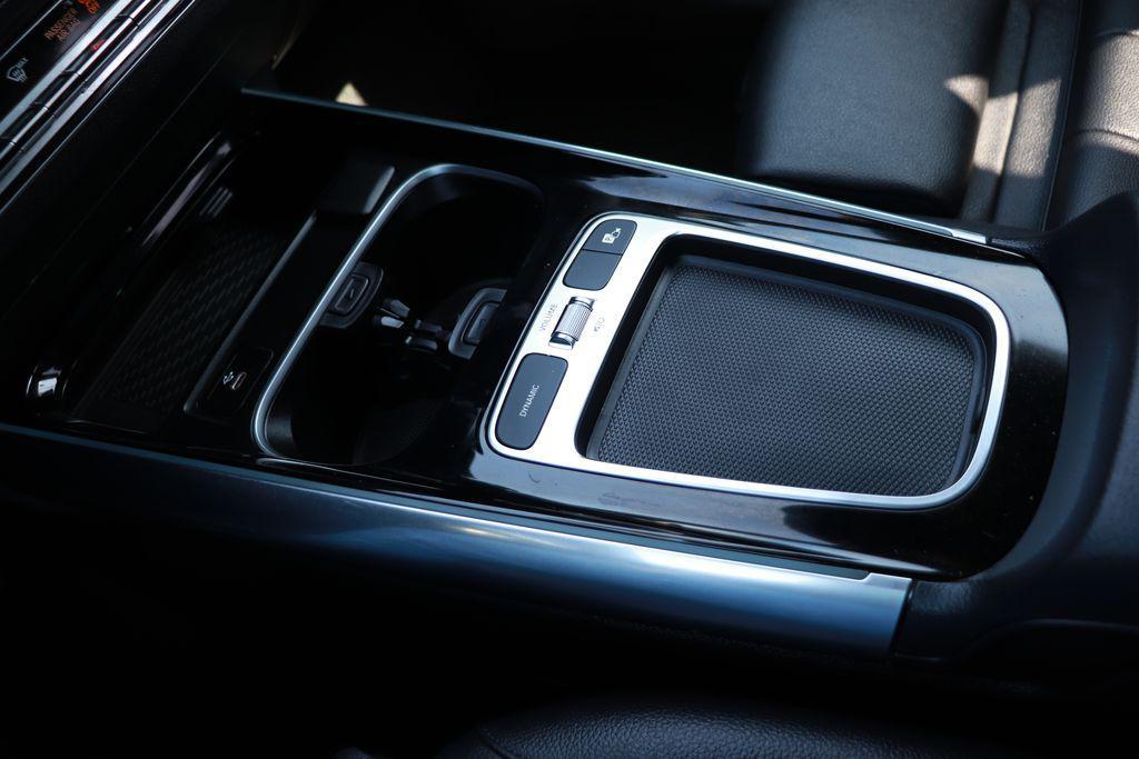 used 2025 Mercedes-Benz GLA 250 car, priced at $30,000