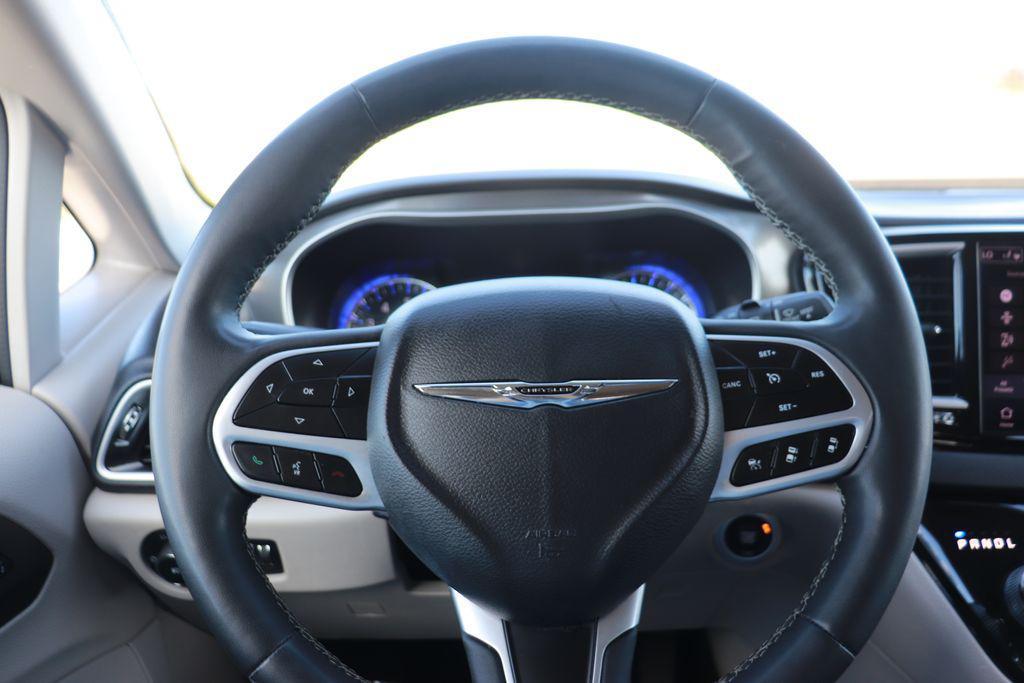 used 2022 Chrysler Pacifica car, priced at $19,000