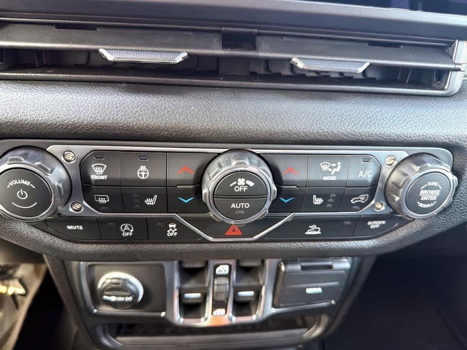 new 2026 Jeep Wrangler car, priced at $48,754
