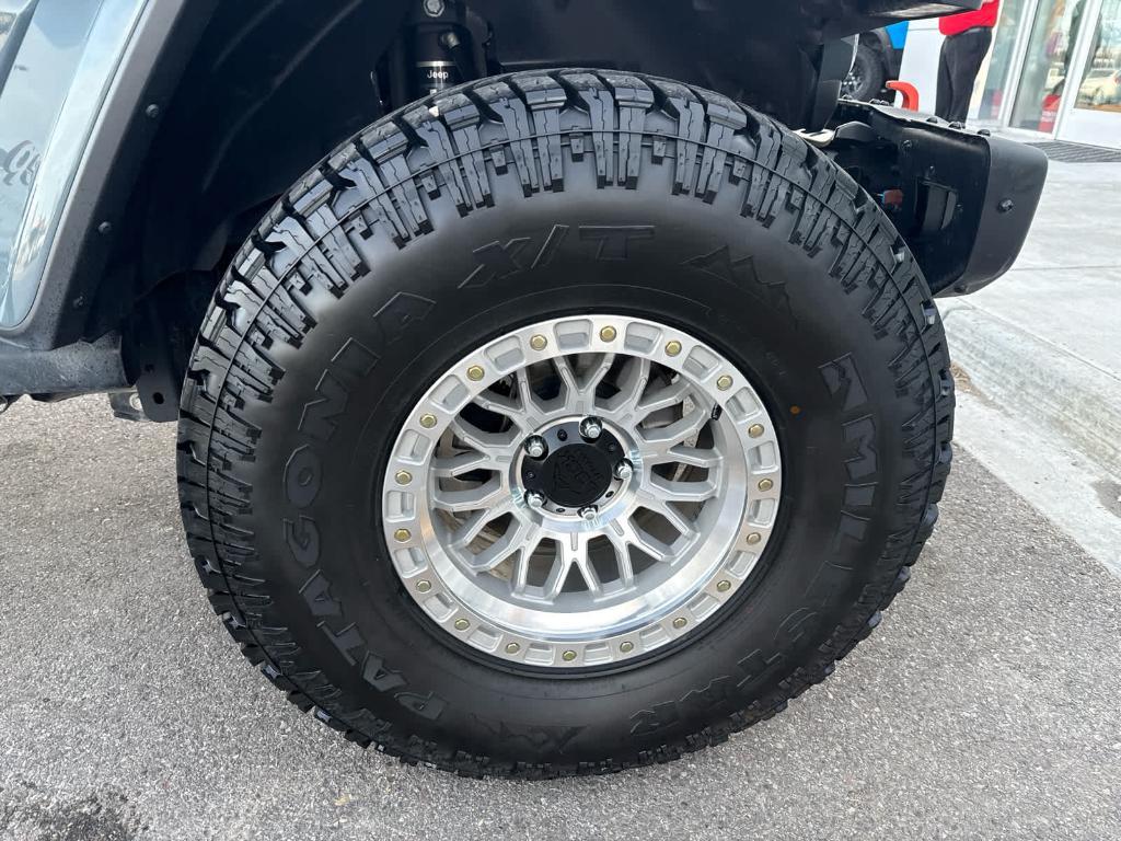 used 2024 Jeep Gladiator car, priced at $47,425