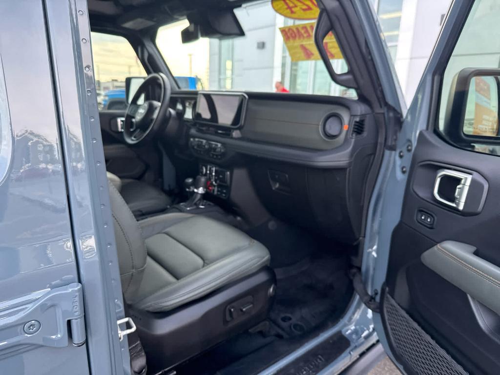 used 2024 Jeep Gladiator car, priced at $47,425